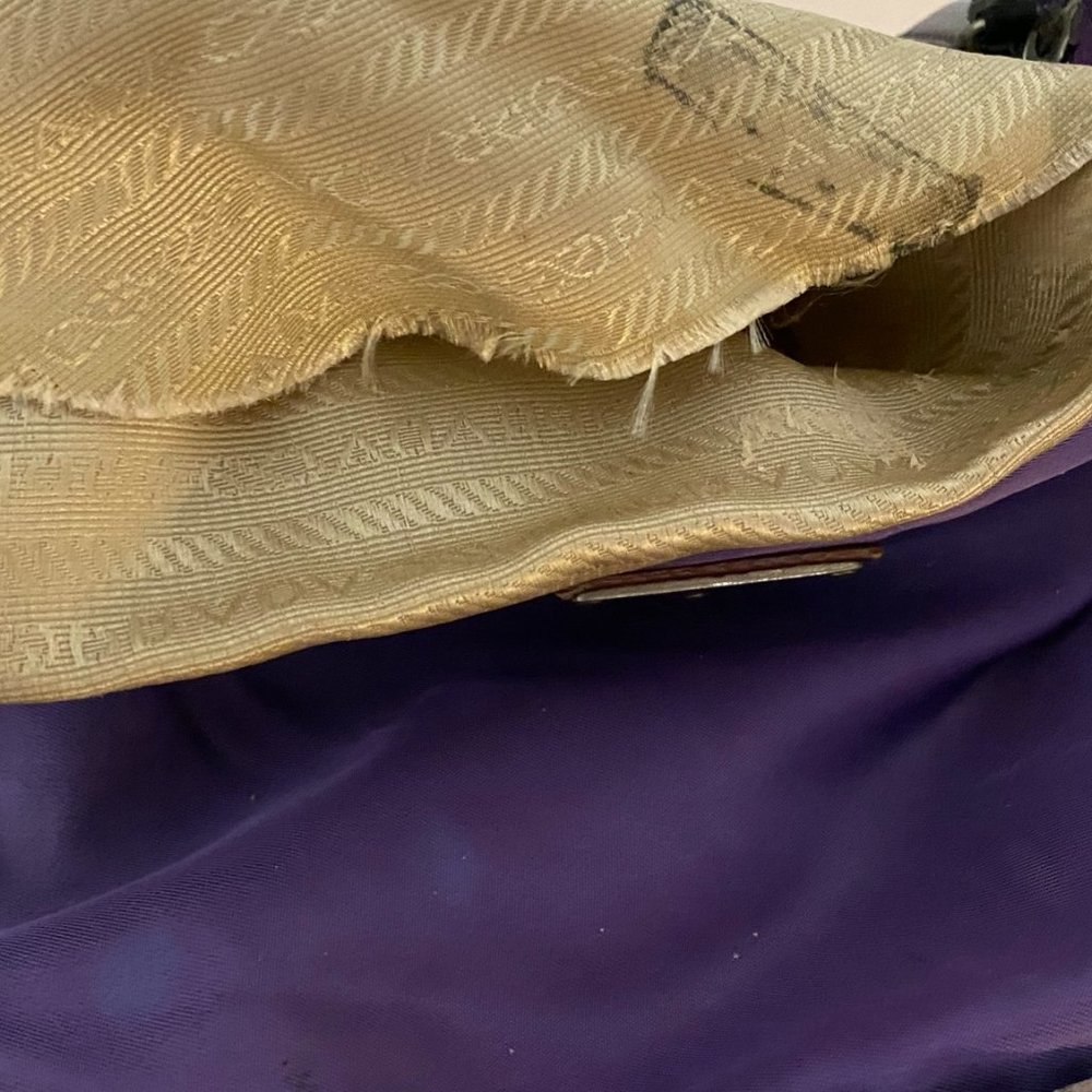 Vintage & Rare Purple Prada Tessuto Egg Fabric Bag - Picture 11 of 16